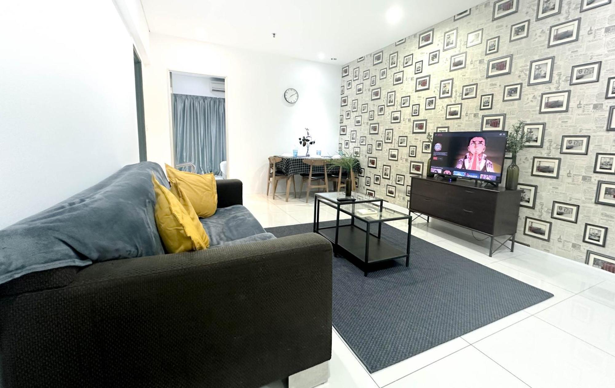Summer Suites Klcc By Apartx Kuala Lumpur Exterior photo